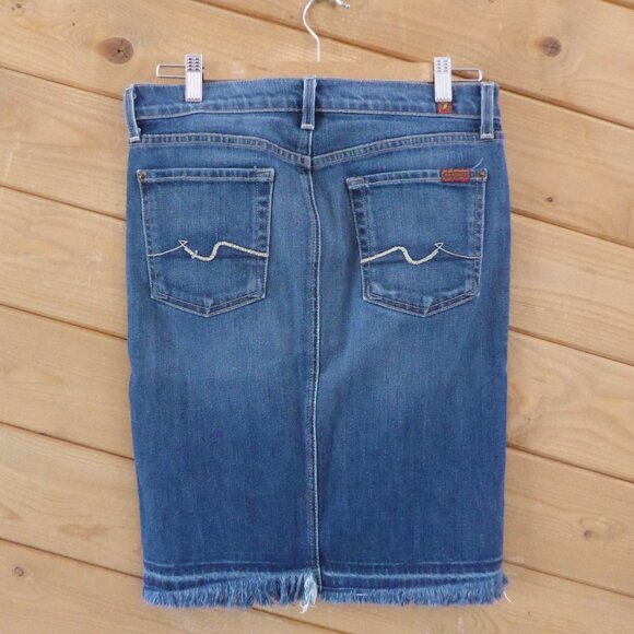 7 For All Mankind Light Blue "Roxy" Pencil Straight Jean Skirt Size 27 - Picture 1 of 9